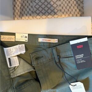 Levi's Vintage Chinos - Olive Green